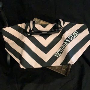 NWT Victoria’s Secret Tote